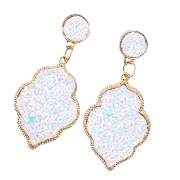 Sequin Detail Geometric Drop Earrings - Picture 5 of 5